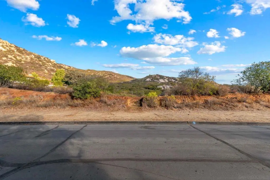 87 Presilla Dr, Jamul, CA — listing photo 1