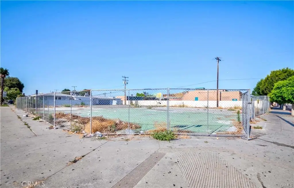 2416 E Alondra, Compton, CA — listing photo 1