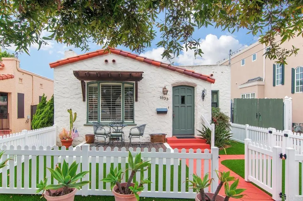 Single Family Residence for rent at 1033 Encino Row, Coronado, CA featuring 3 beds and 3 baths