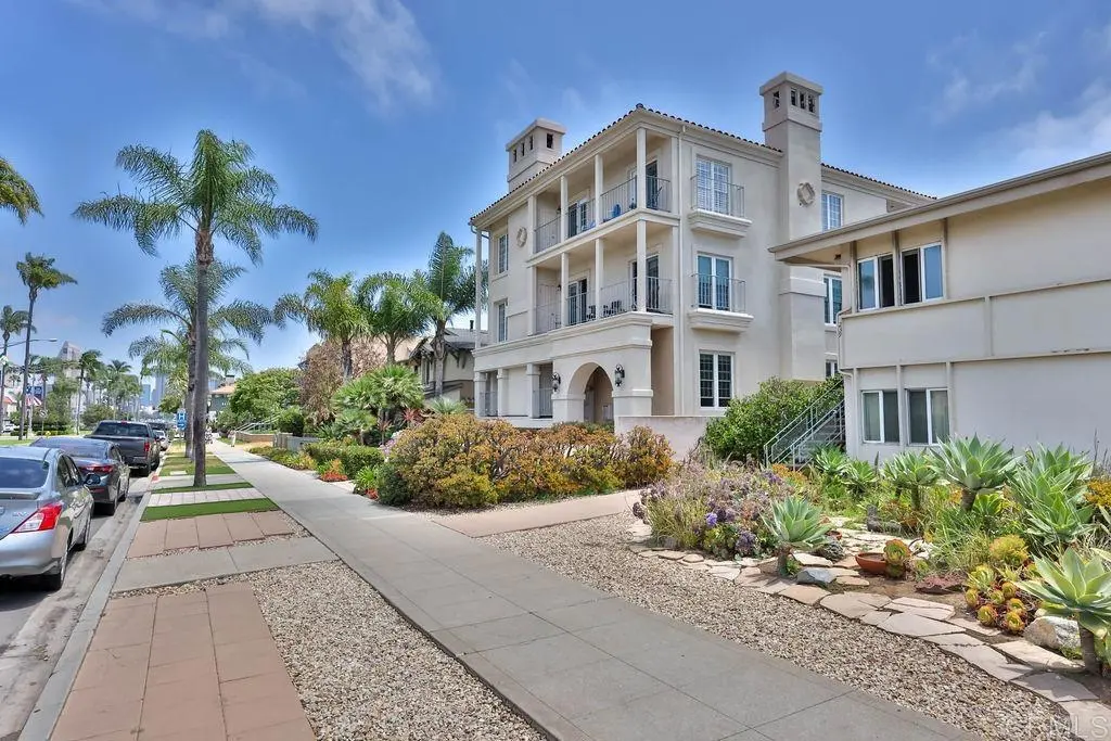 Condominium for rent at 229 Orange 3, Coronado, CA featuring 2 beds and 2 baths