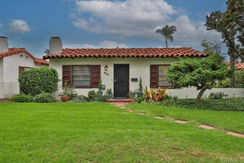 Condominium for rent at 464 G Ave, Coronado, CA featuring 1 bed and 1 bath