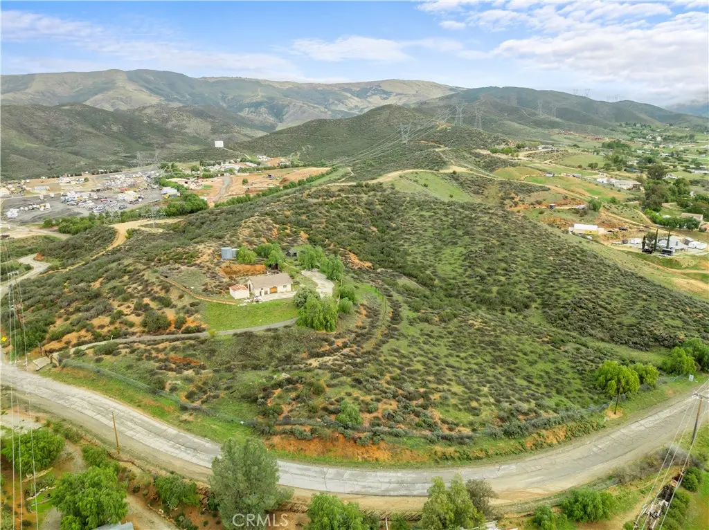 10657 Mint Canyon, Agua Dulce, CA — listing photo 1
