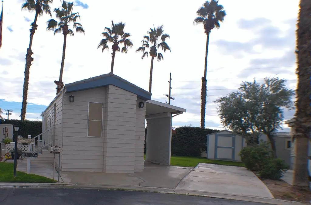 Manufactured In Park for sale at 84136 Ave 44,206 206, Indio, CA featuring 1 bed and 1 bath