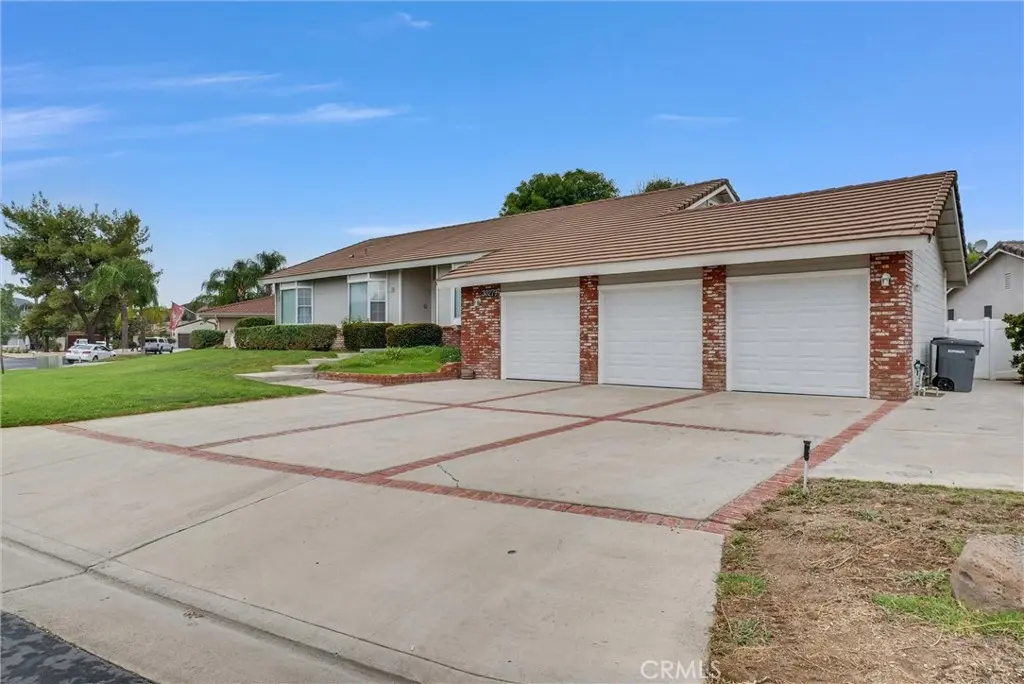 Single Family Residence for sale at 30279 Clear Water, Canyon Lake, CA featuring 3 beds and 3 baths
