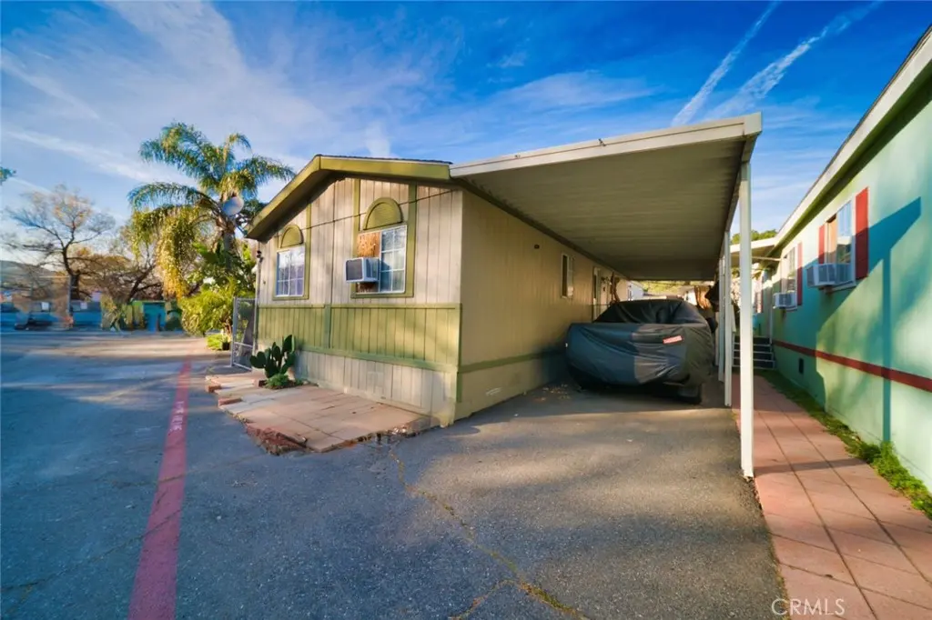 23450 Newhall SPC 34, Newhall, CA — listing photo 1