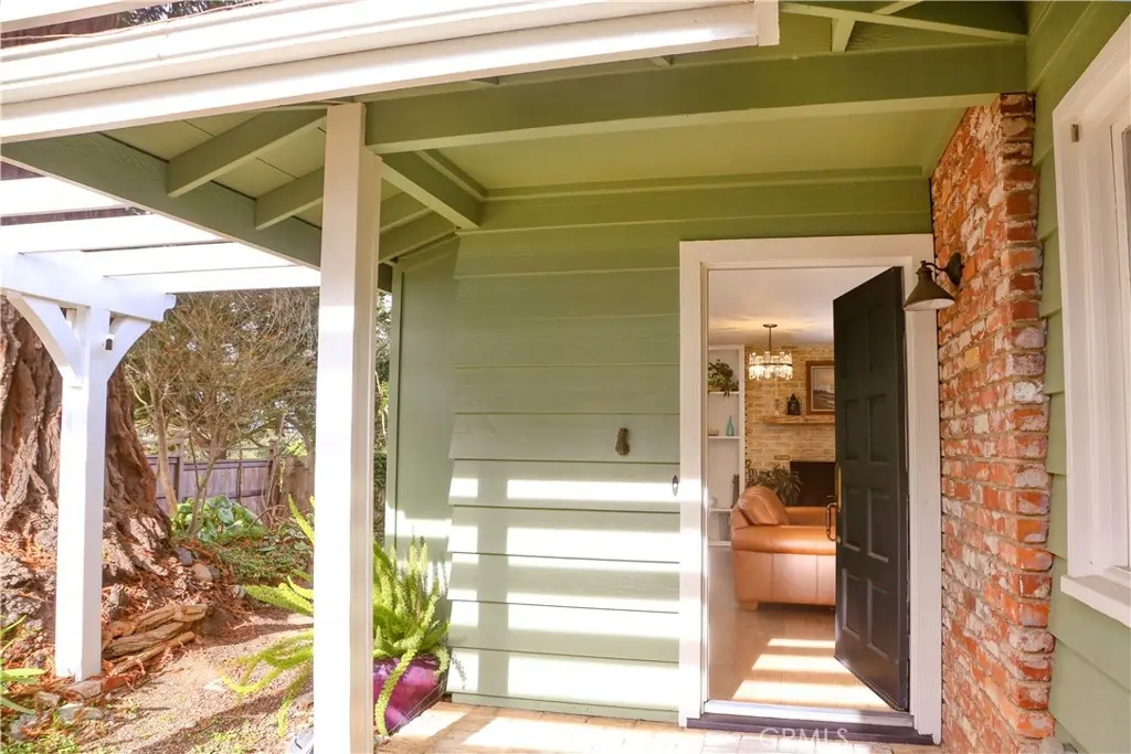2410 Langton Street, Cambria, CA — listing photo 1