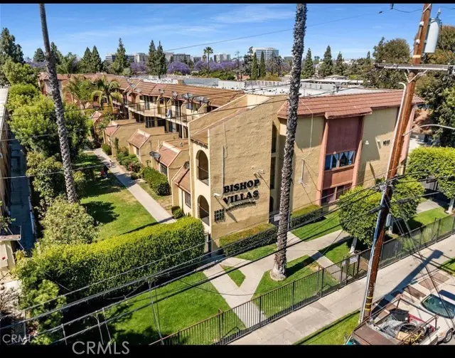 1017 W Bishop Street A, Santa Ana, CA — listing photo 1
