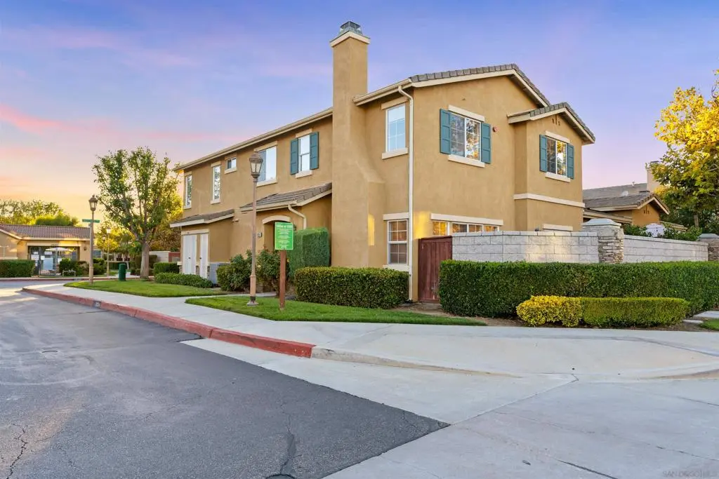 Condominium for sale at 26154 Williams Way B, Murrieta, CA featuring 3 beds and 3 baths