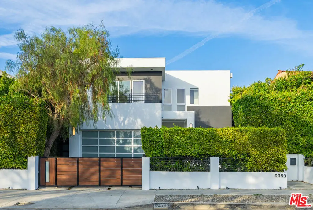 Residential Lease for rent at 6359 Colgate Ave, Los Angeles, Los Angeles County, CA featuring 5 beds and 6 baths