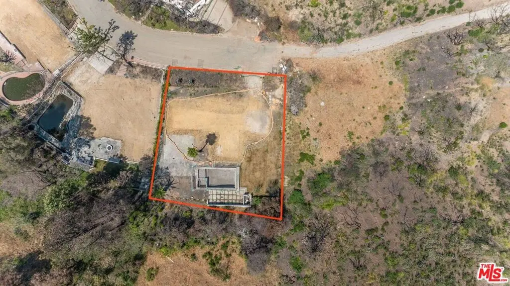 1228 Las Lomas Place, Pacific Palisades, CA — listing photo 1