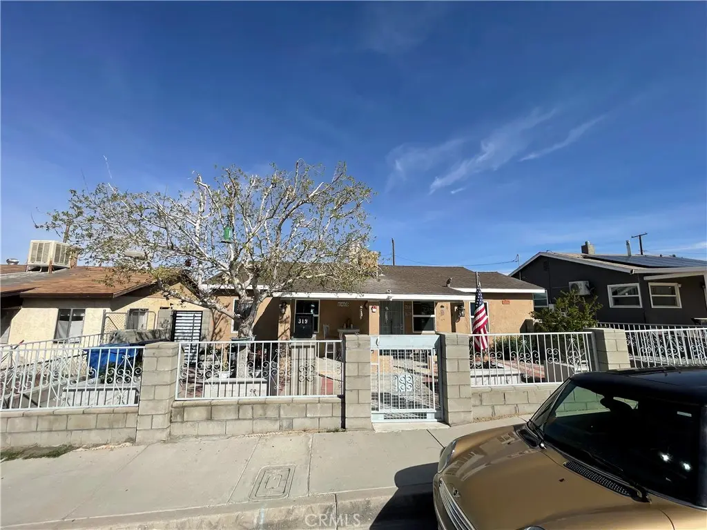 319 Wilshire Place, Barstow, CA — listing photo 1