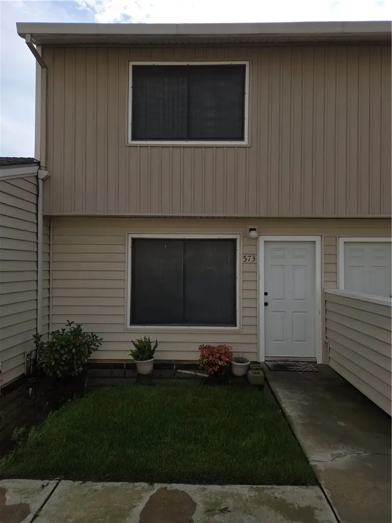 Townhouse for sale at 573 North Street, Corning, CA featuring 2 beds and 2 baths