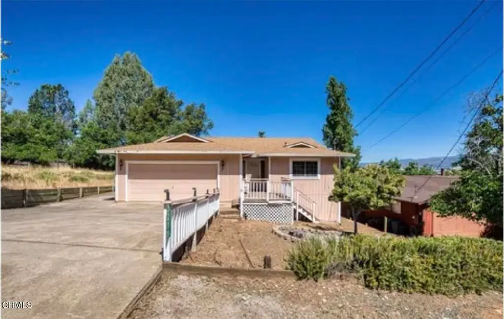 3215 Marina View Drive, Kelseyville, CA — listing photo 1