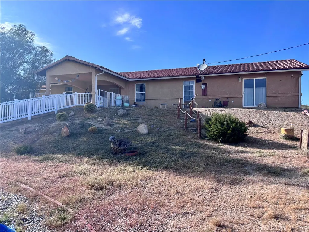 5855 Carmelita, Yucca Valley, CA — listing photo 1