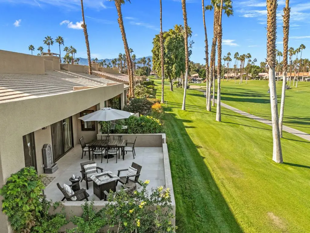 Residential Lease for rent at 76658 Daffodil Drive, Palm Desert, Riverside County, CA featuring 2 beds and 2 baths
