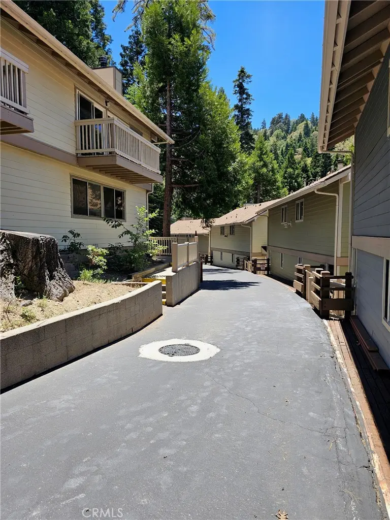 307 Canyon Crest, Lake Arrowhead, CA — listing photo 1