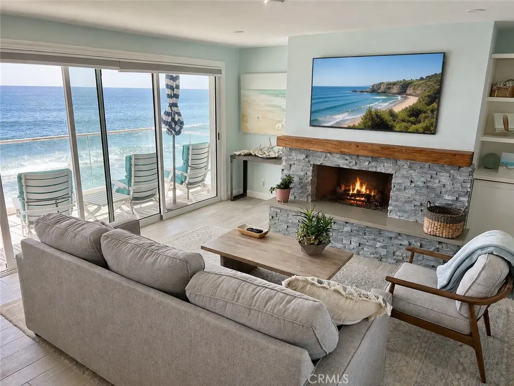 Duplex for rent at 1249 Ocean Front D, Laguna Beach, CA featuring 1 bed and 1 bath