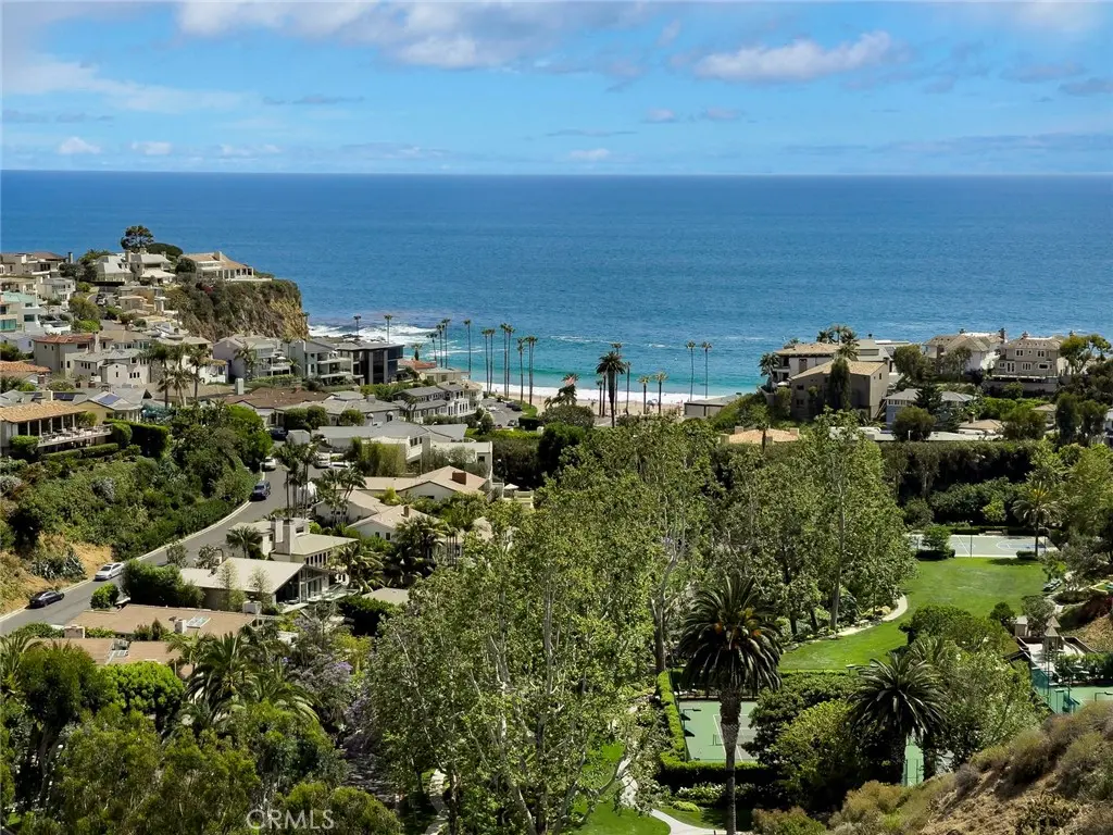 Single Family Residence for rent at 1131 Emerald Bay, Laguna Beach, CA featuring 5 beds and 6 baths