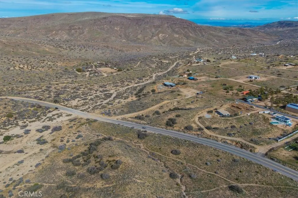 5190 Pioneertown Road, Pioneertown, CA — listing photo 1