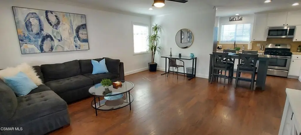 Residential Lease for rent at 2250 Magnolia Street, Simi Valley, Ventura County, CA featuring 3 beds and 2 baths