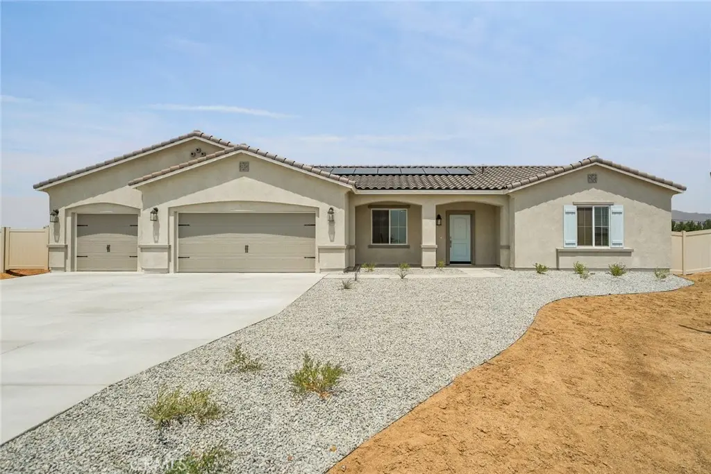 14811 Indigo, Apple Valley, CA — listing photo 1