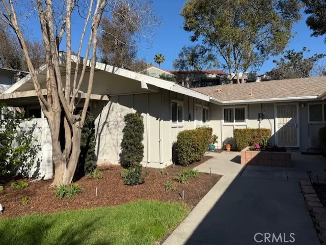 Stock Cooperative for rent at 754 Avenida Majorca A, Laguna Woods, CA featuring 2 beds and 2 baths