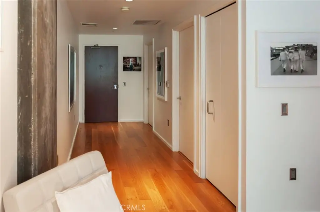 Condominium for sale at 1155 S Grand 307, Los Angeles, CA featuring 1 bed and 1 bath
