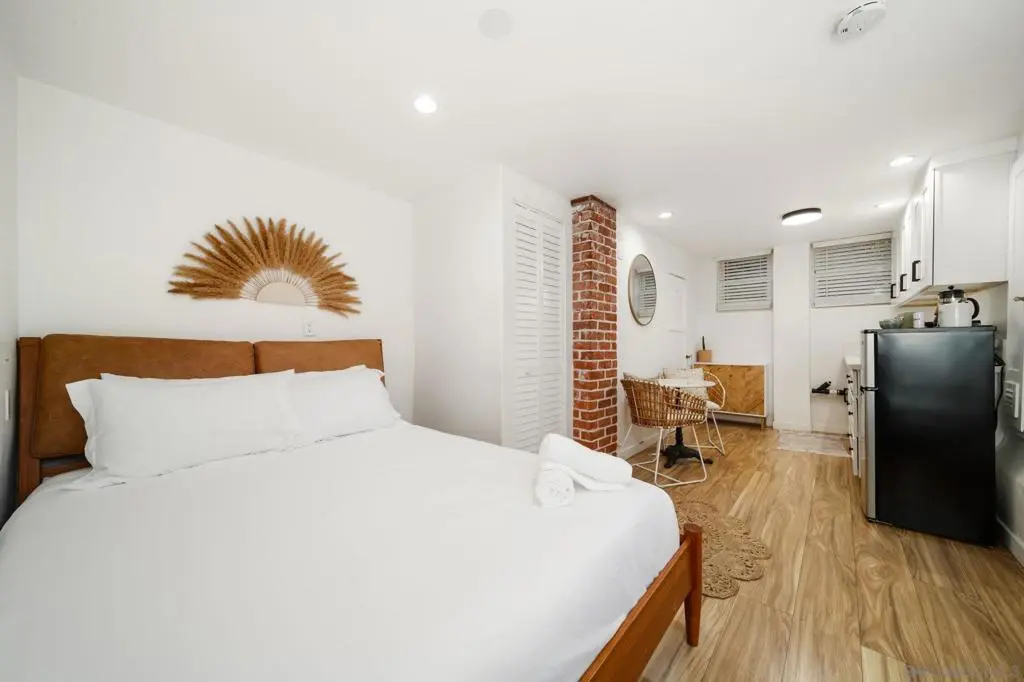 Single Family Residence for rent at 2154 Union St, San Diego, CA featuring 1 bed and 1 bath