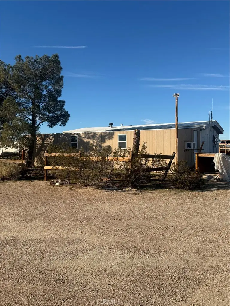 49122 Bedford Dr, Newberry Springs, CA — listing photo 1
