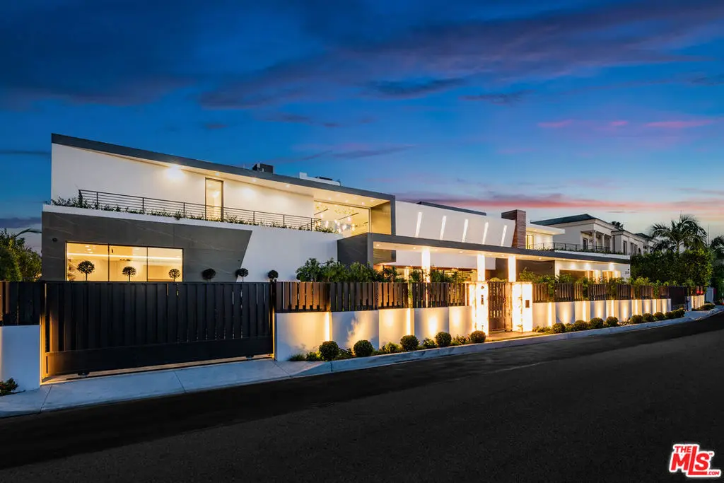 Single Family Residence for sale at 2078 Stradella Road, Los Angeles, CA featuring 6 beds and 11 baths
