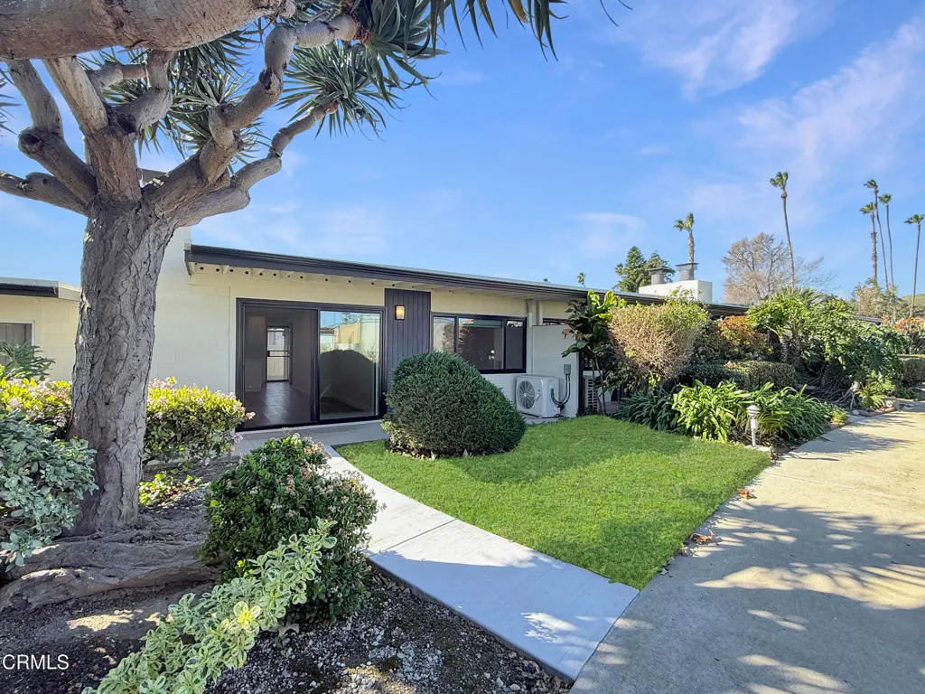 Apartment for rent at 61 Redwood Avenue, Ventura, CA featuring 2 beds and 1 bath