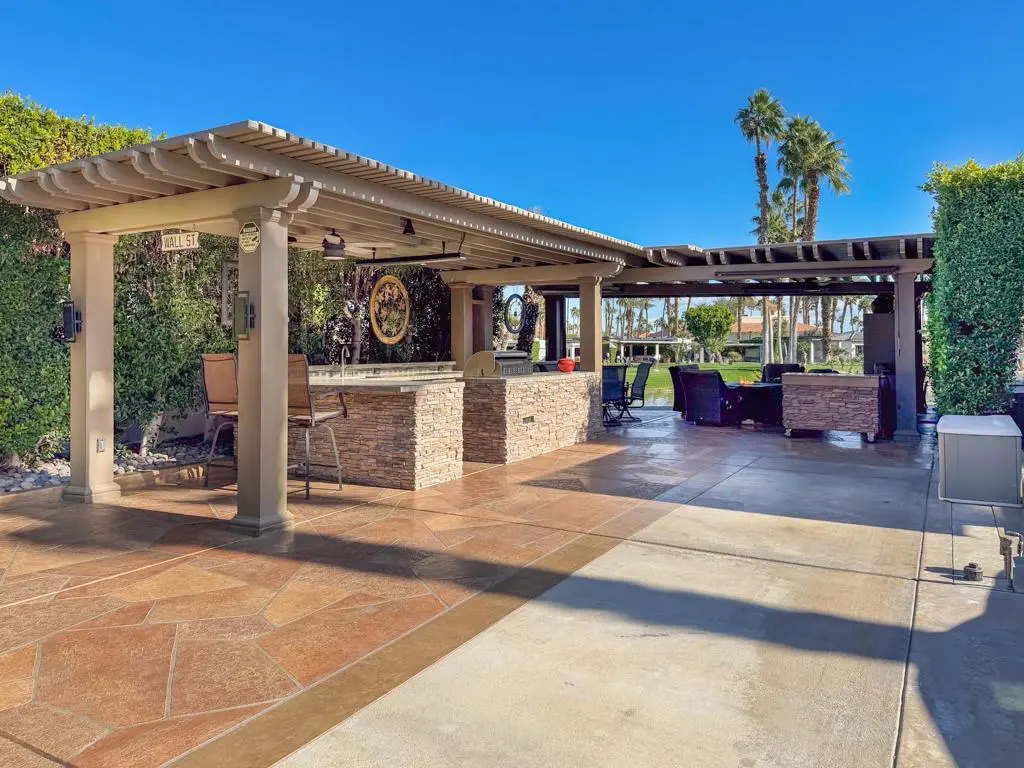Mobile Home for sale at 80394 Avenue 48 321, Indio, CA
