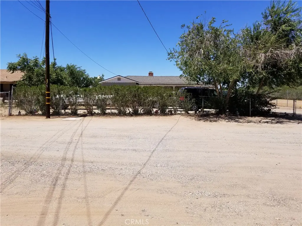 Single Family Residence for sale at 38447 26th E, Palmdale, CA featuring 2 beds and 1 bath