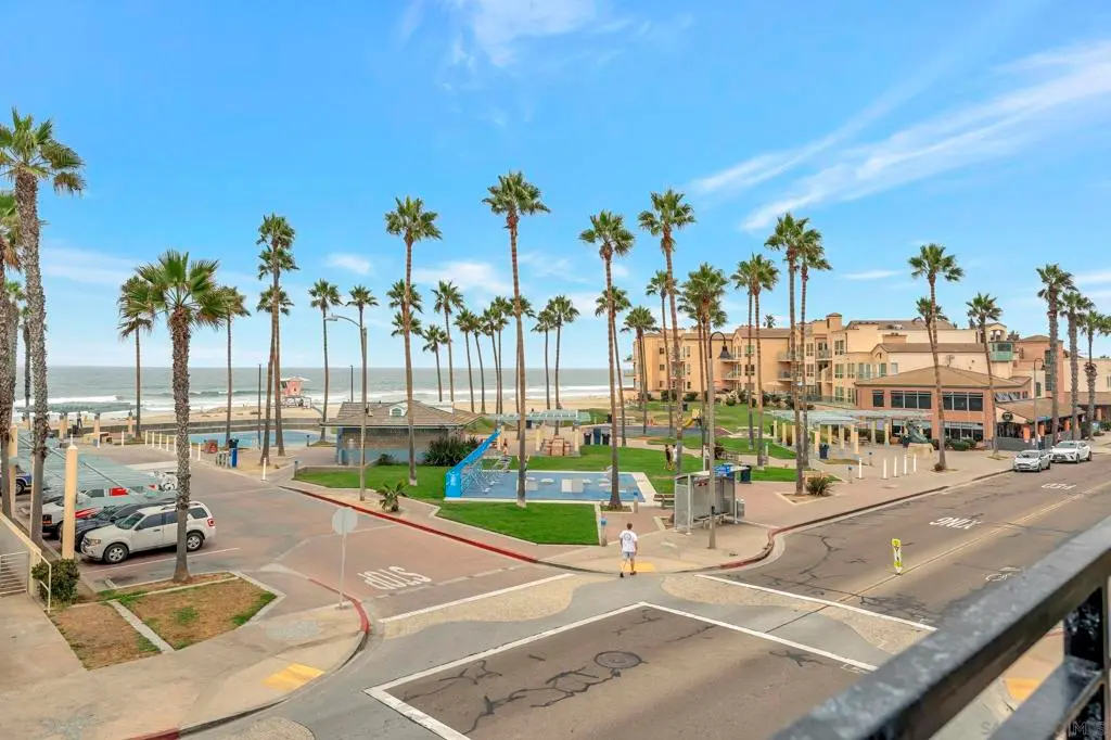 807 Seacoast Dr, Imperial Beach, CA — listing photo 1