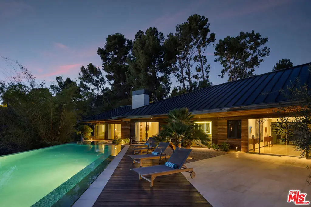 Single Family Residence for rent at 1120 El Retiro Way, Beverly Hills, CA featuring 7 beds and 9 baths