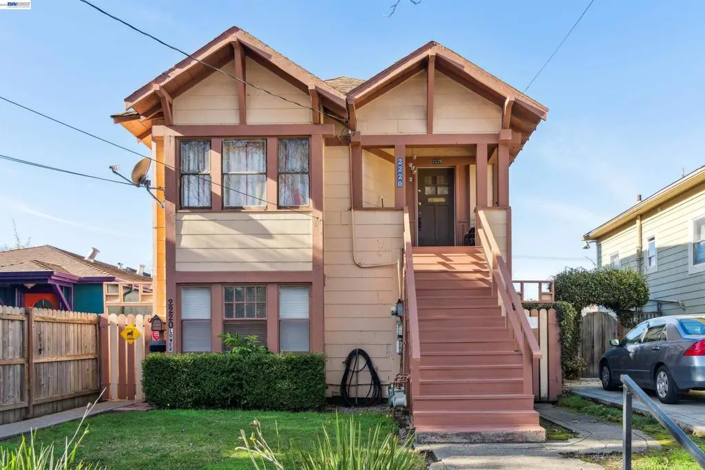 Duplex for sale at 2220 7Th St, Berkeley, CA