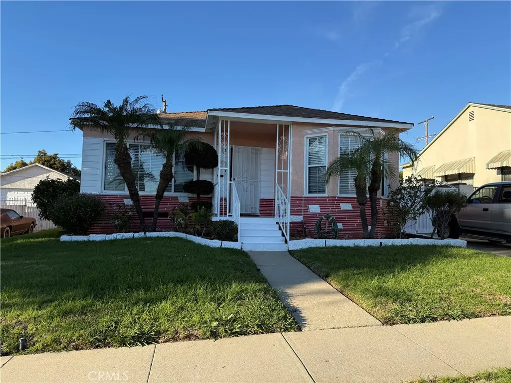 Single Family Residence for sale at 1917 Lohengrin, Los Angeles, CA featuring 3 beds and 2 baths