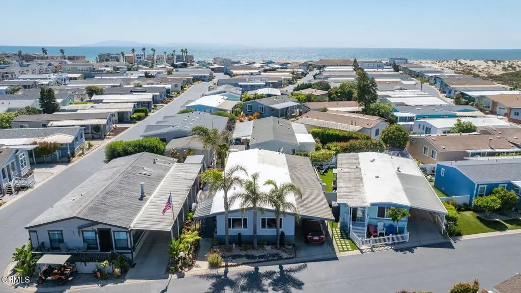 Manufactured In Park for sale at 5540 W 5th Street 111, Oxnard, CA featuring 2 beds and 2 baths