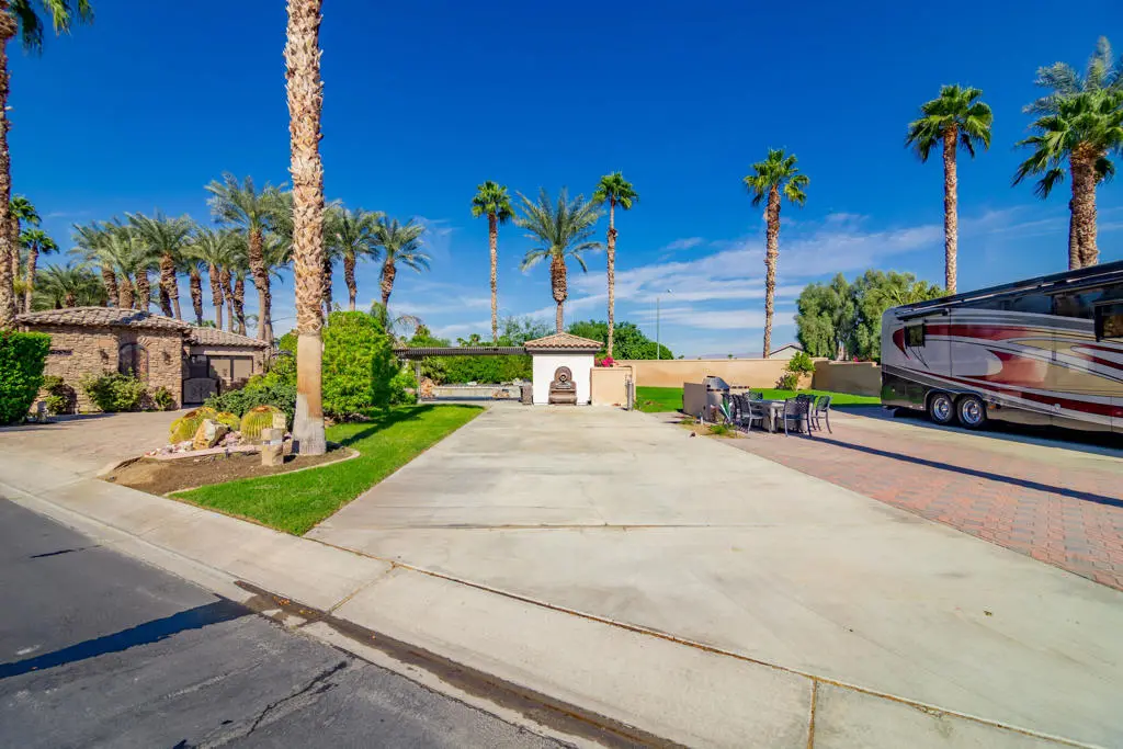 Mobile Home for sale at 80501 Avenue 48 286, Indio, CA and 1 bath