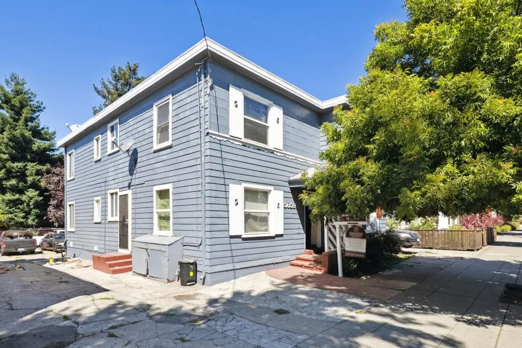 Quadruplex for sale at 5659 Telegraph Ave, Oakland, CA