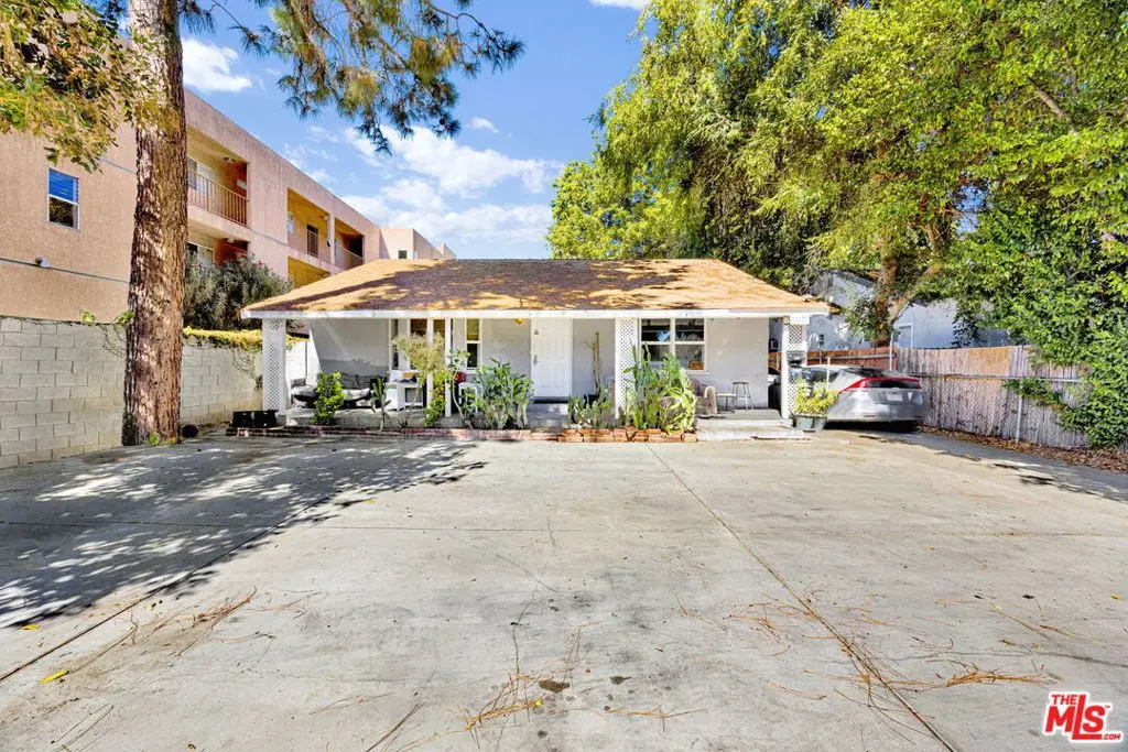 14541 Hart Street, Van Nuys, CA — listing photo 1