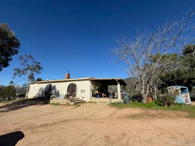 20042 Deerhorn Valley Road, Jamul, CA — listing photo 1