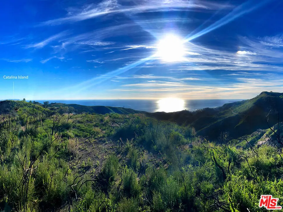 2825 Tuna Canyon Road, Topanga, CA — listing photo 1