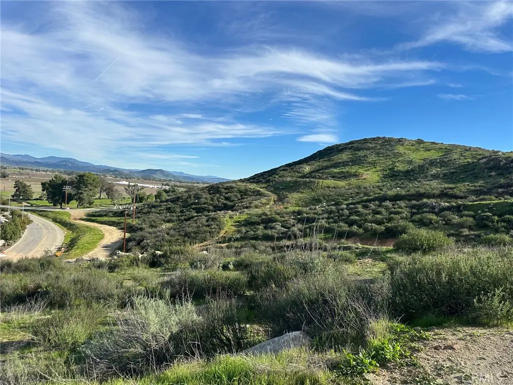 27277 Garbani Road, Menifee, CA — listing photo 1