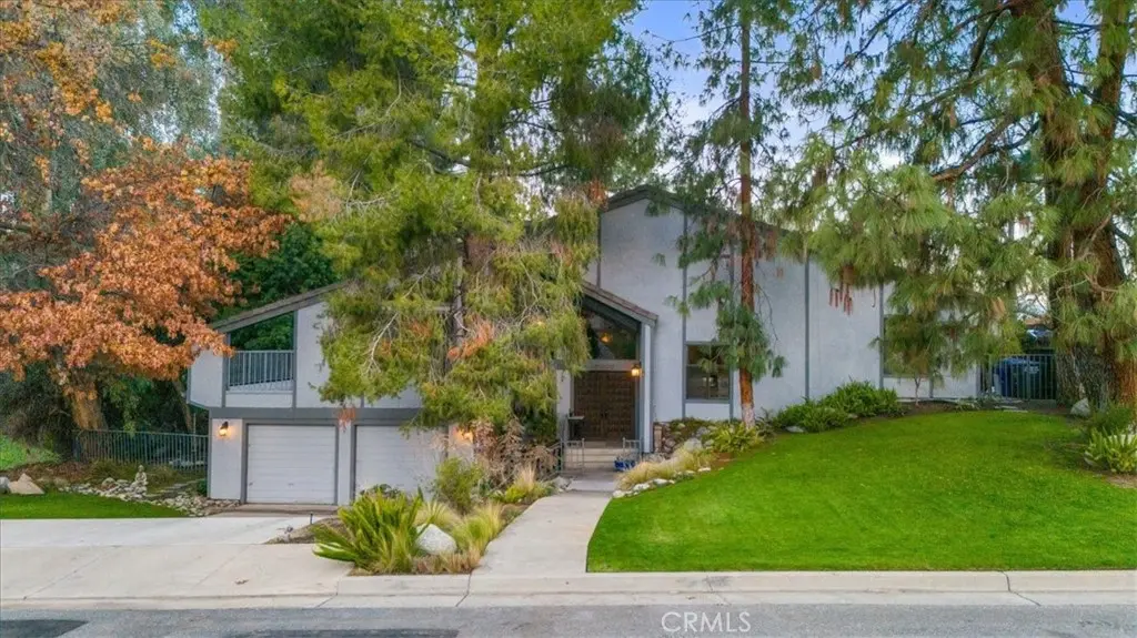 Single Family Residence for sale at 12430 Cattle King, Bakersfield, CA featuring 3 beds and 3 baths