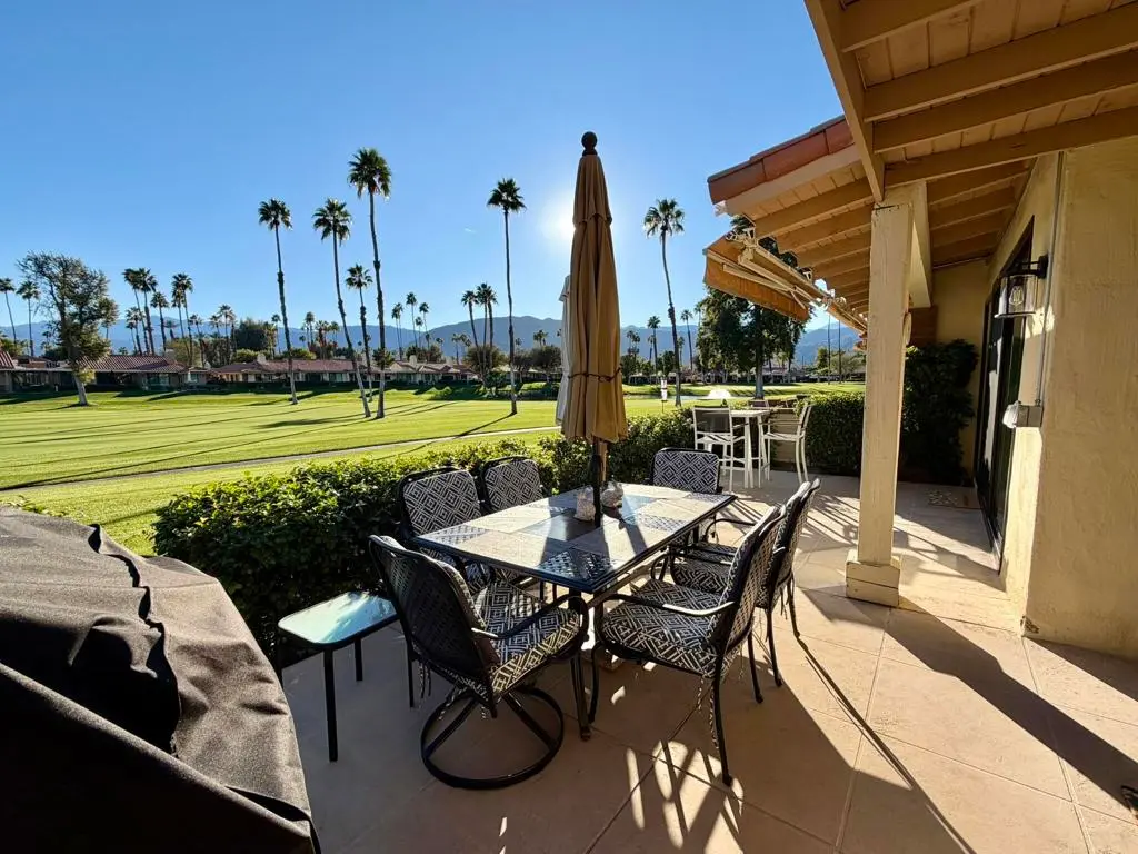Residential Lease for rent at 177 Las Lomas, Palm Desert, Riverside County, CA featuring 2 beds and 2 baths
