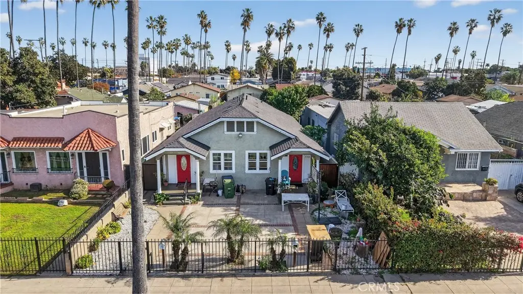 Duplex for sale at 5710 Ruthelen, Los Angeles, CA