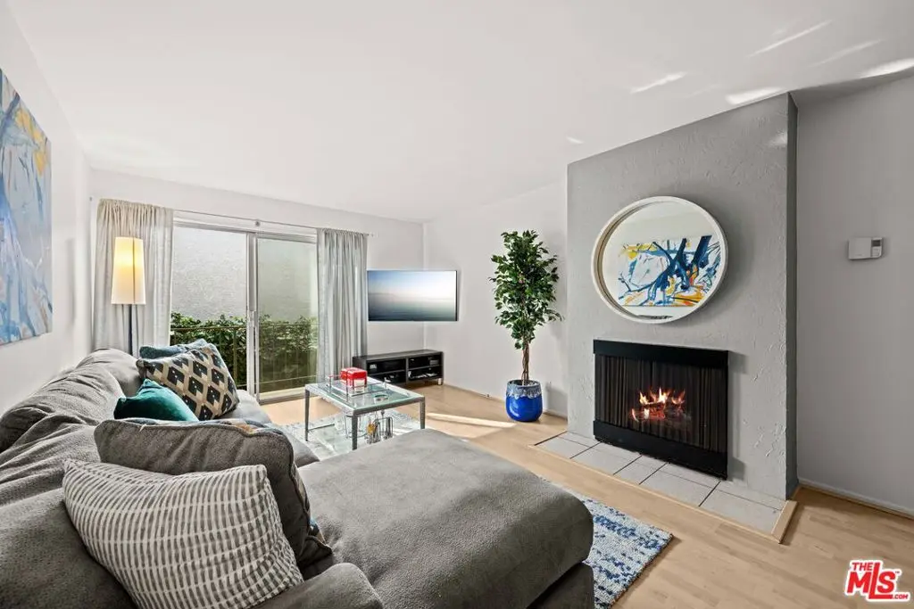 3640 Cardiff Avenue 104, Los Angeles, CA — listing photo 1