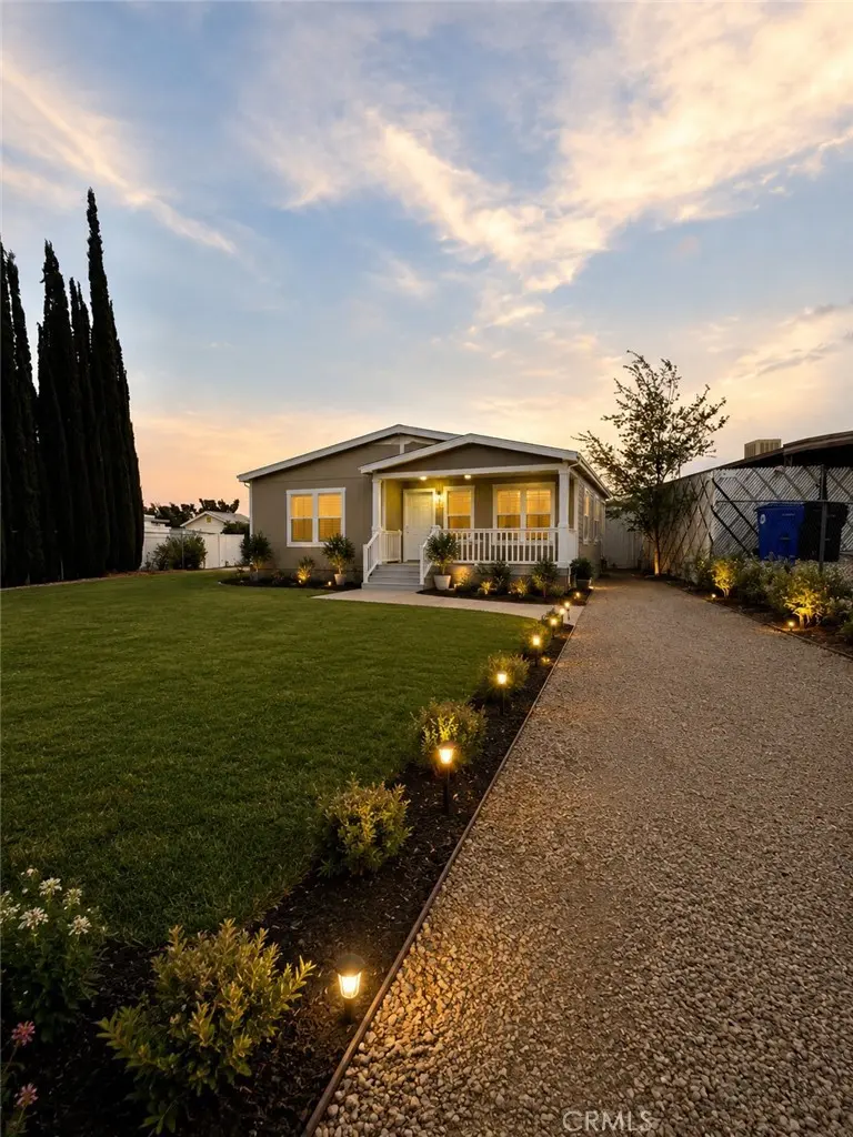14005 Victoria, Victorville, CA — listing photo 1