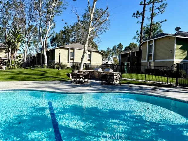 Condominium for sale at 3535 Banbury Drive 88, Riverside, CA featuring 1 bed and 1 bath
